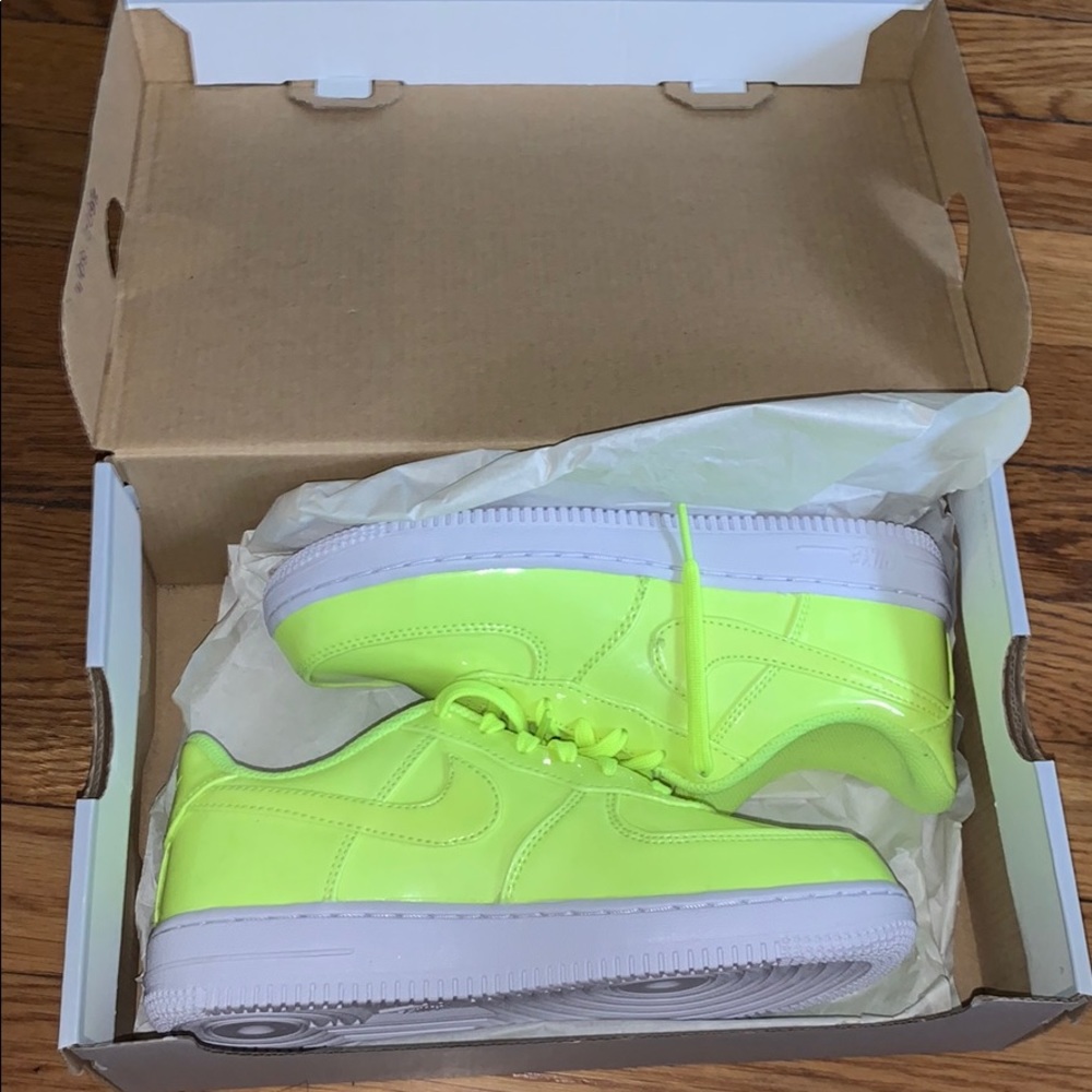 Neon Yellow/White Nike Air Force 1